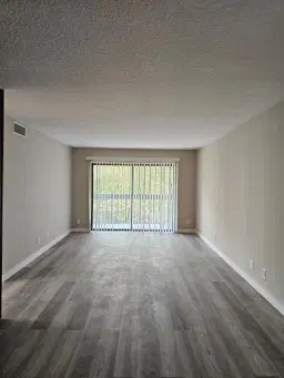 Picture of 1850 N Congress Avenue 305, West Palm Beach, FL 33401