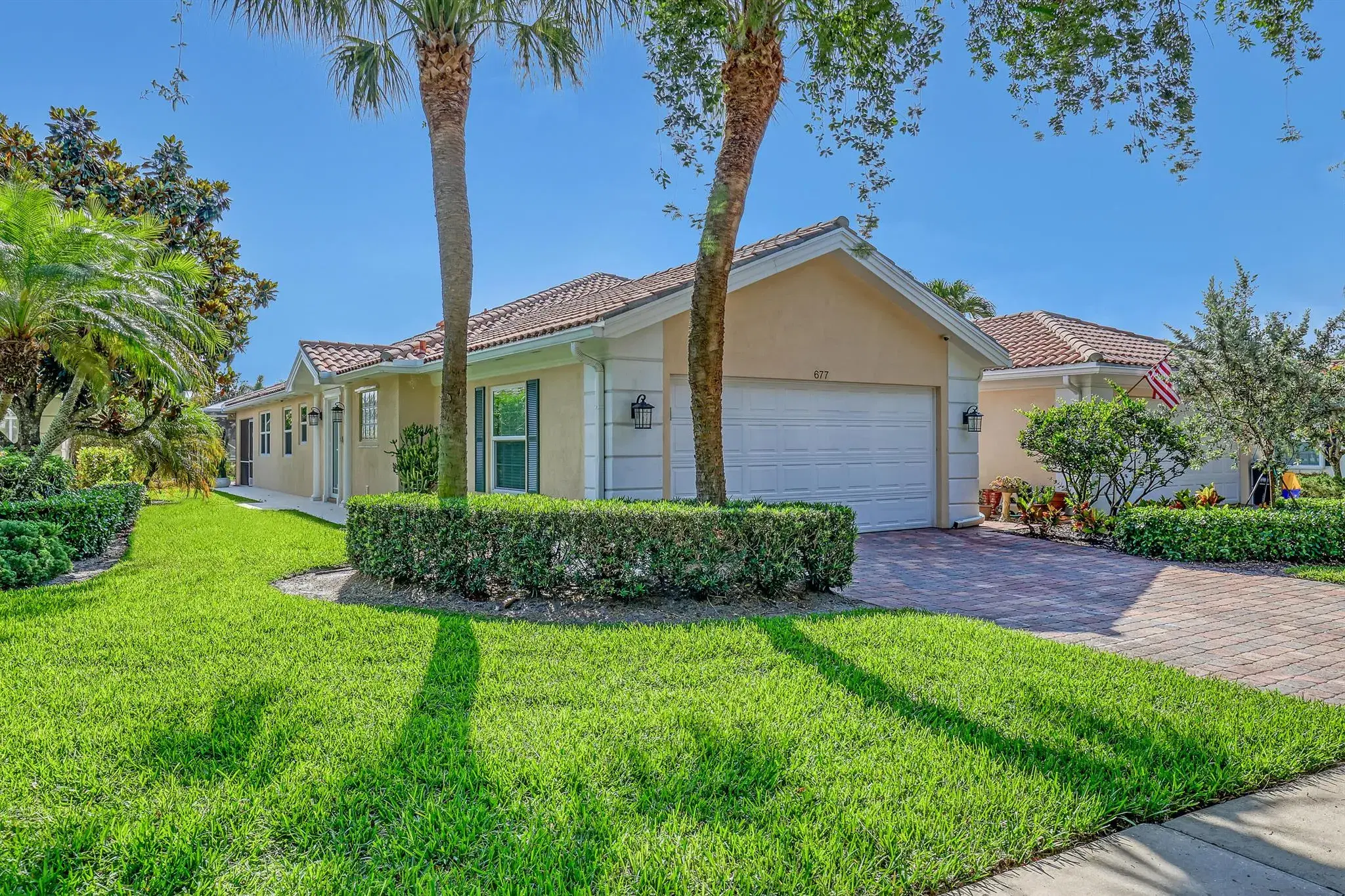 Picture of 677 Hudson Bay Drive, Palm Beach Gardens, FL 33410