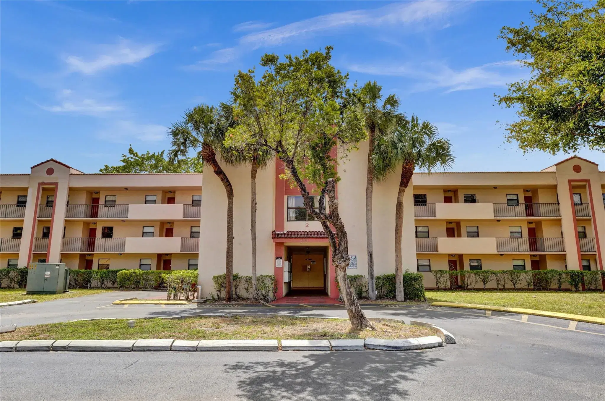 Picture of 3252 Foxcroft Rd 109, Miramar, FL 33025