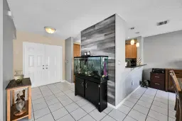 Picture of 14141 N Forest Oak Cir, Davie, FL 33325