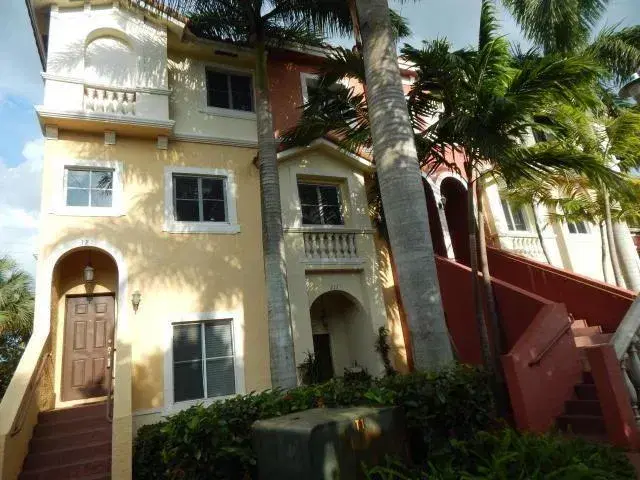 Picture of 121 Bayfront Drive, Boynton Beach, FL 33435