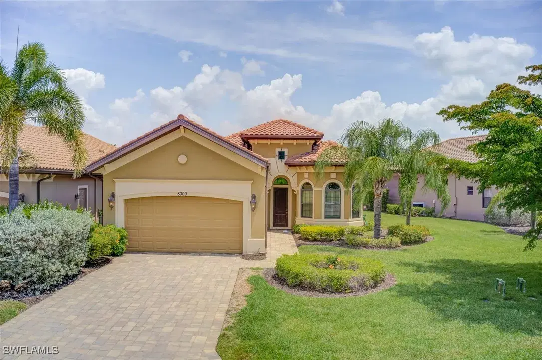 Picture of 8309 Adelio Ln, Fort Myers, FL 33912