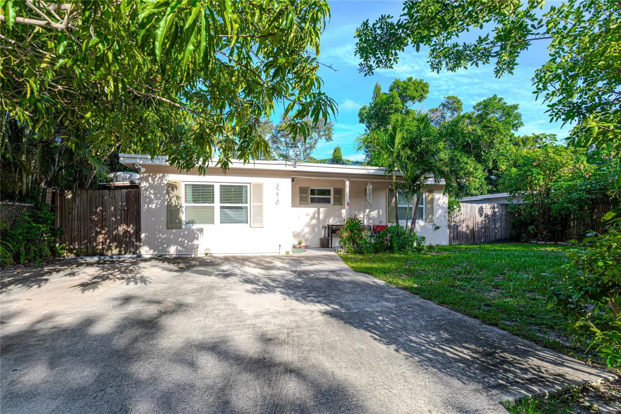 Picture of 3270 E Palm Dr, Boynton Beach, FL 33435