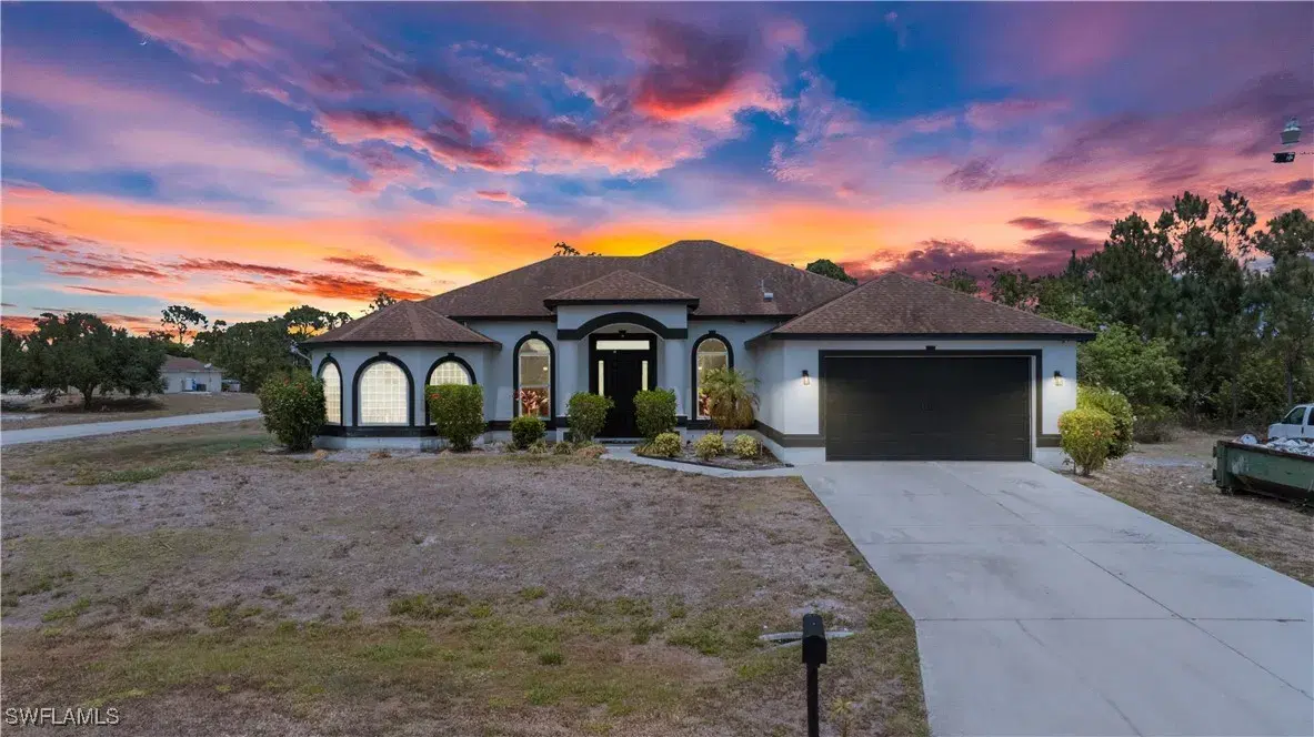 Picture of 1201 Belgrave St, Fort Myers, FL 33913