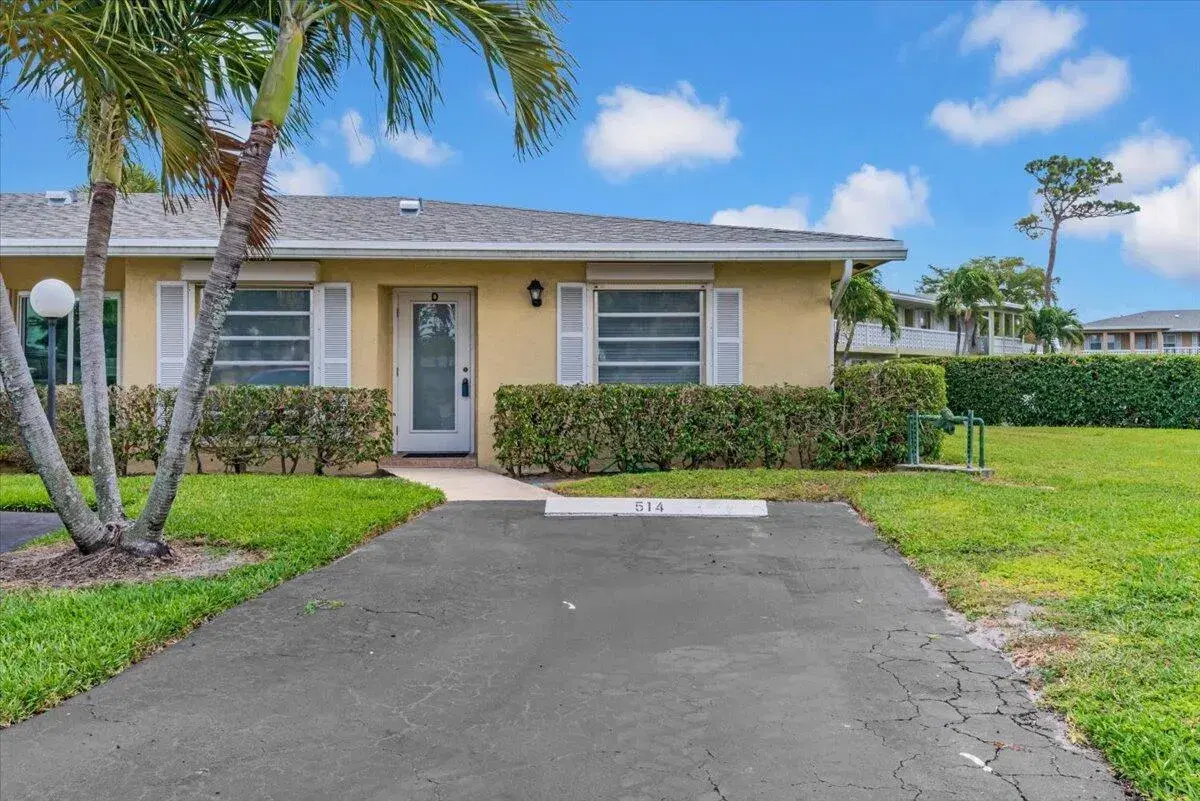 Picture of 1040 Silk Oak Terrace 23D, Delray Beach, FL 33445
