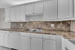 Picture of 1040 Silk Oak Terrace 23D, Delray Beach, FL 33445