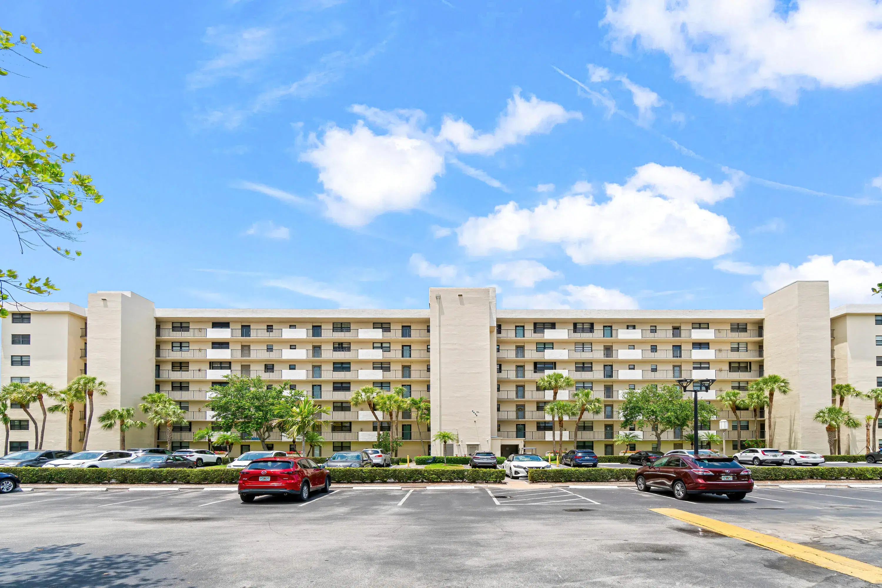 Picture of 2400 Deer Creek Country Club Boulevard 609-1, Deerfield Beach, FL 33442