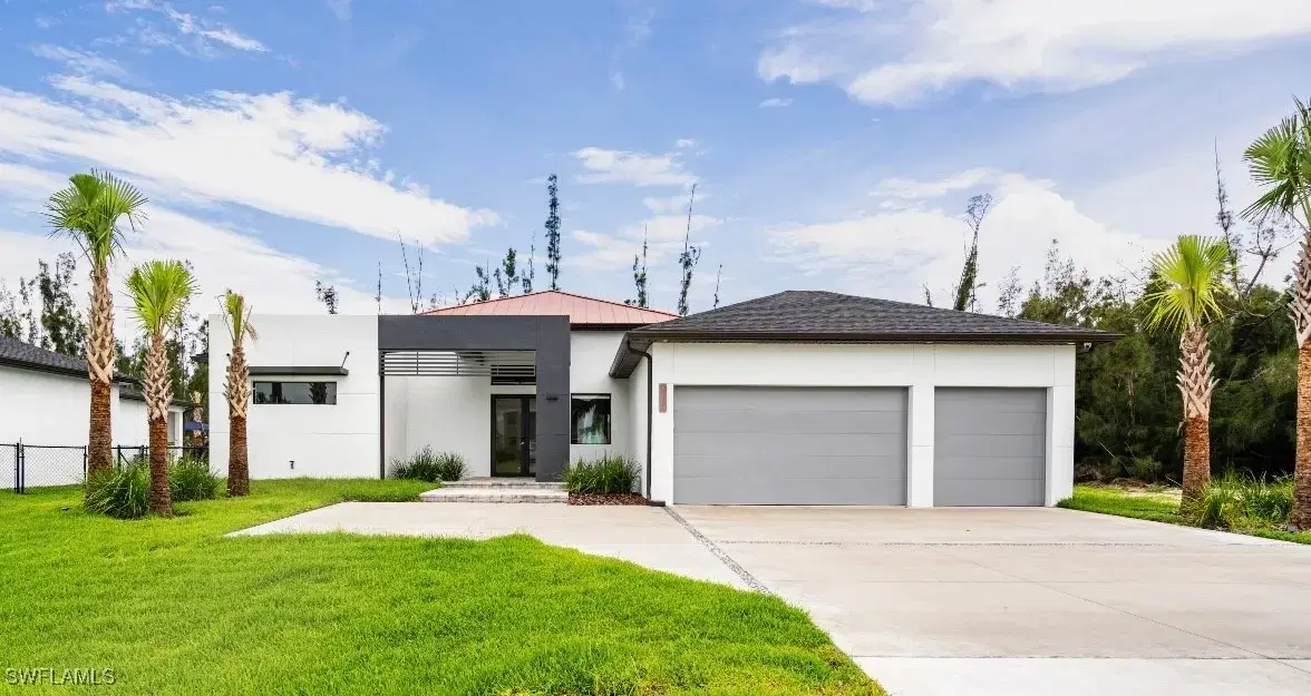 Picture of 2110 SW 4Th St, Cape Coral, FL 33991