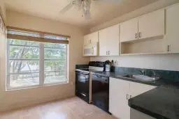 Picture of 4152 Inverrary Dr 301, Lauderhill, FL 33319