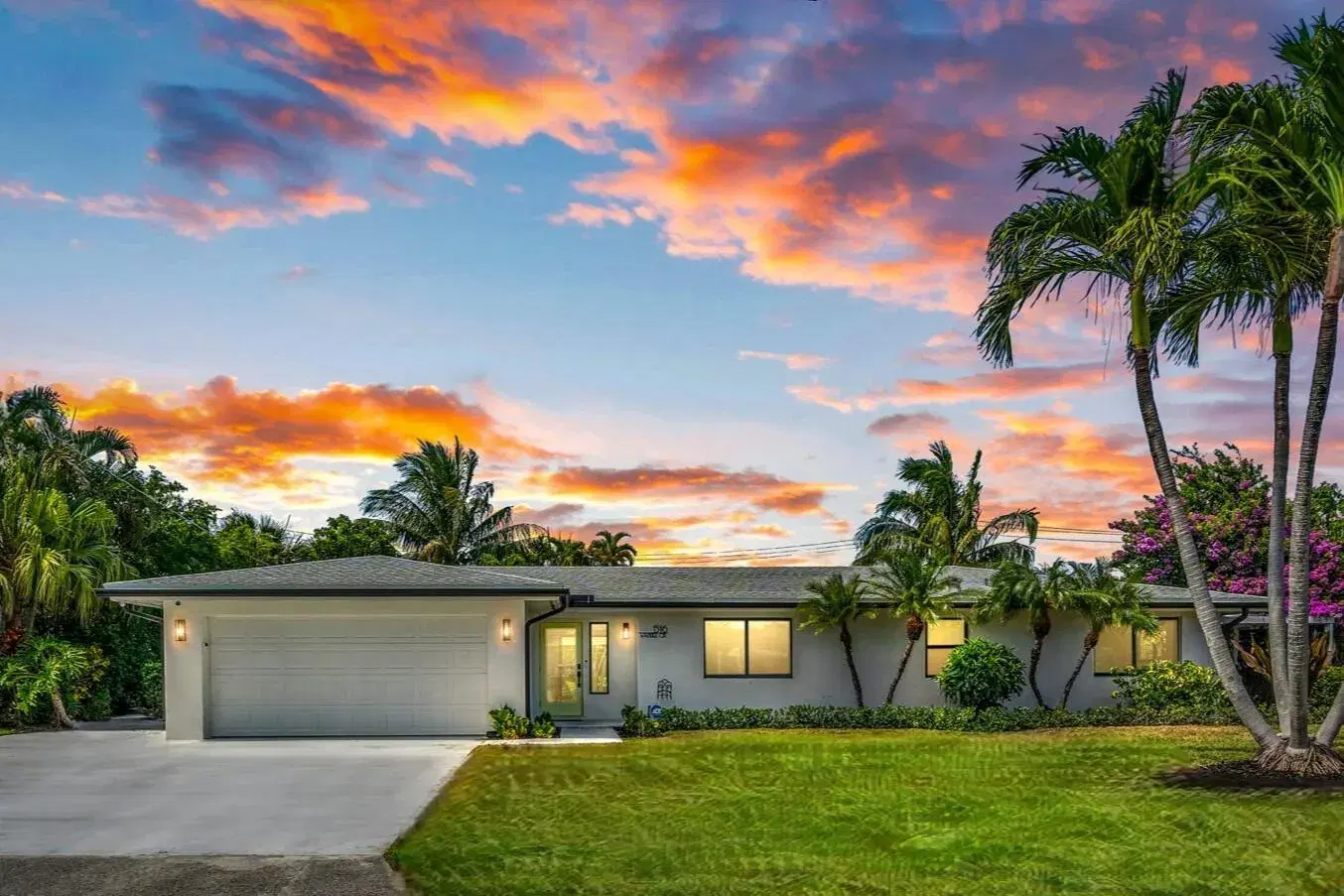Picture of 1516 Wagner Circle, Lake Clarke Shores, FL 33406