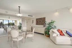 Picture of 2000 Presidential Way 506, West Palm Beach, FL 33401