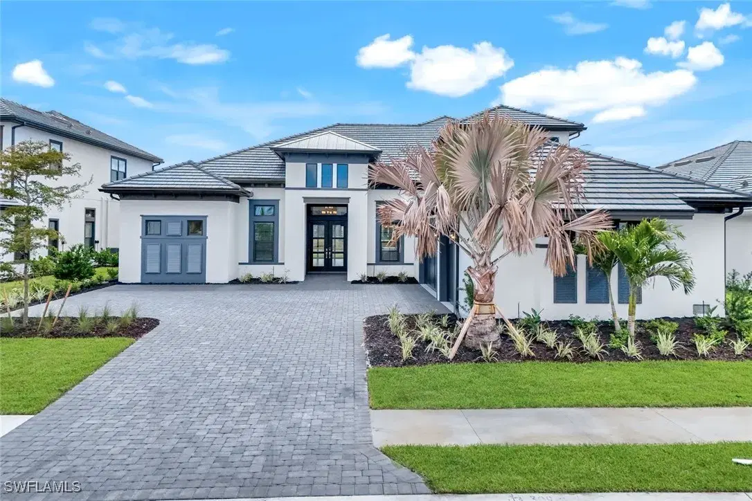 Picture of 15460 Turin Dr, Other, FL 34114