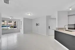 Picture of 3350 N Pinewalk Dr N 1416, Margate, FL 33063