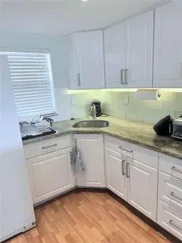 Picture of 9540 Sunrise Lakes Blvd 308, Sunrise, FL 33322