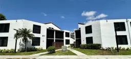 Picture of 211 Lake Pointe Dr 110, Oakland Park, FL 33309