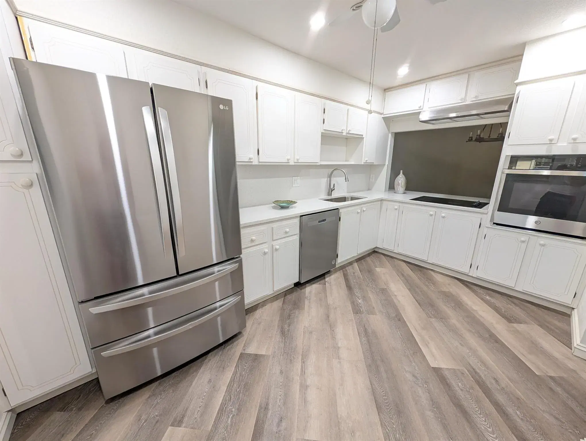 Picture of 2638 Gately Drive E 103, West Palm Beach, FL 33415