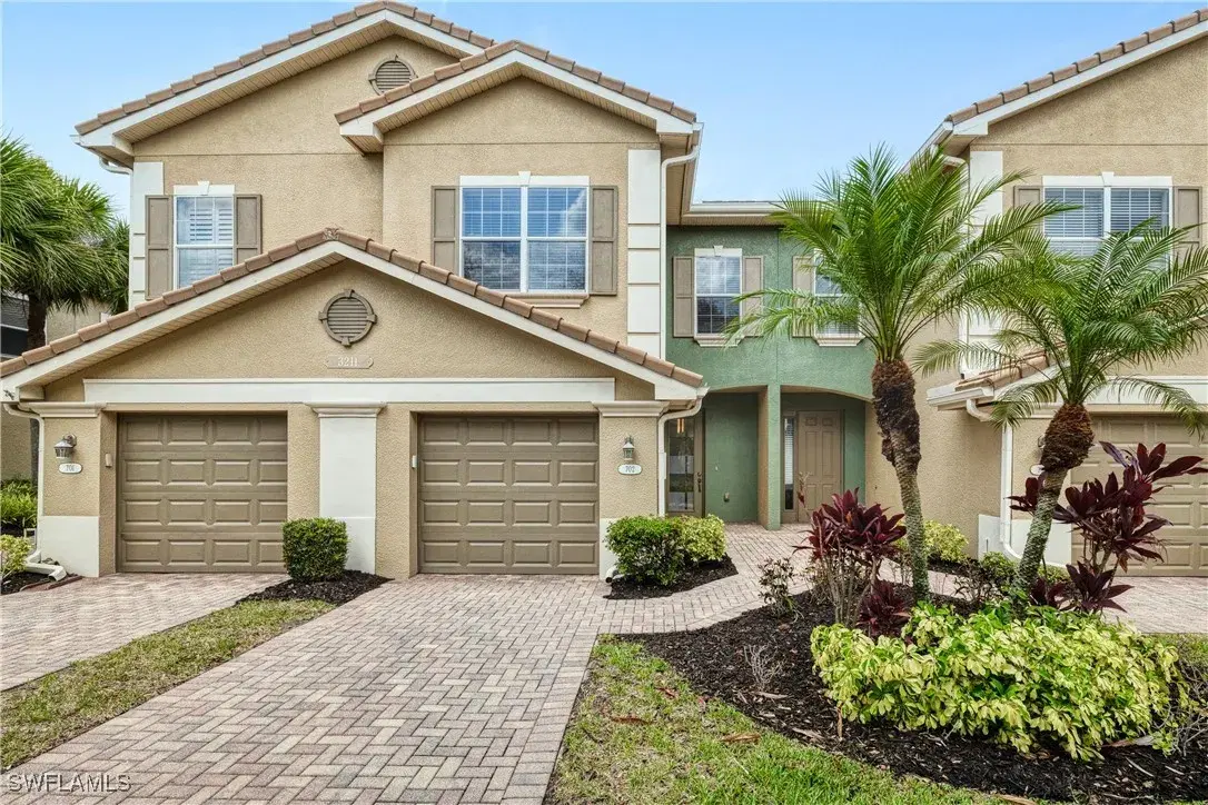 Picture of 3211 Cottonwood Bend 702, Fort Myers, FL 33905