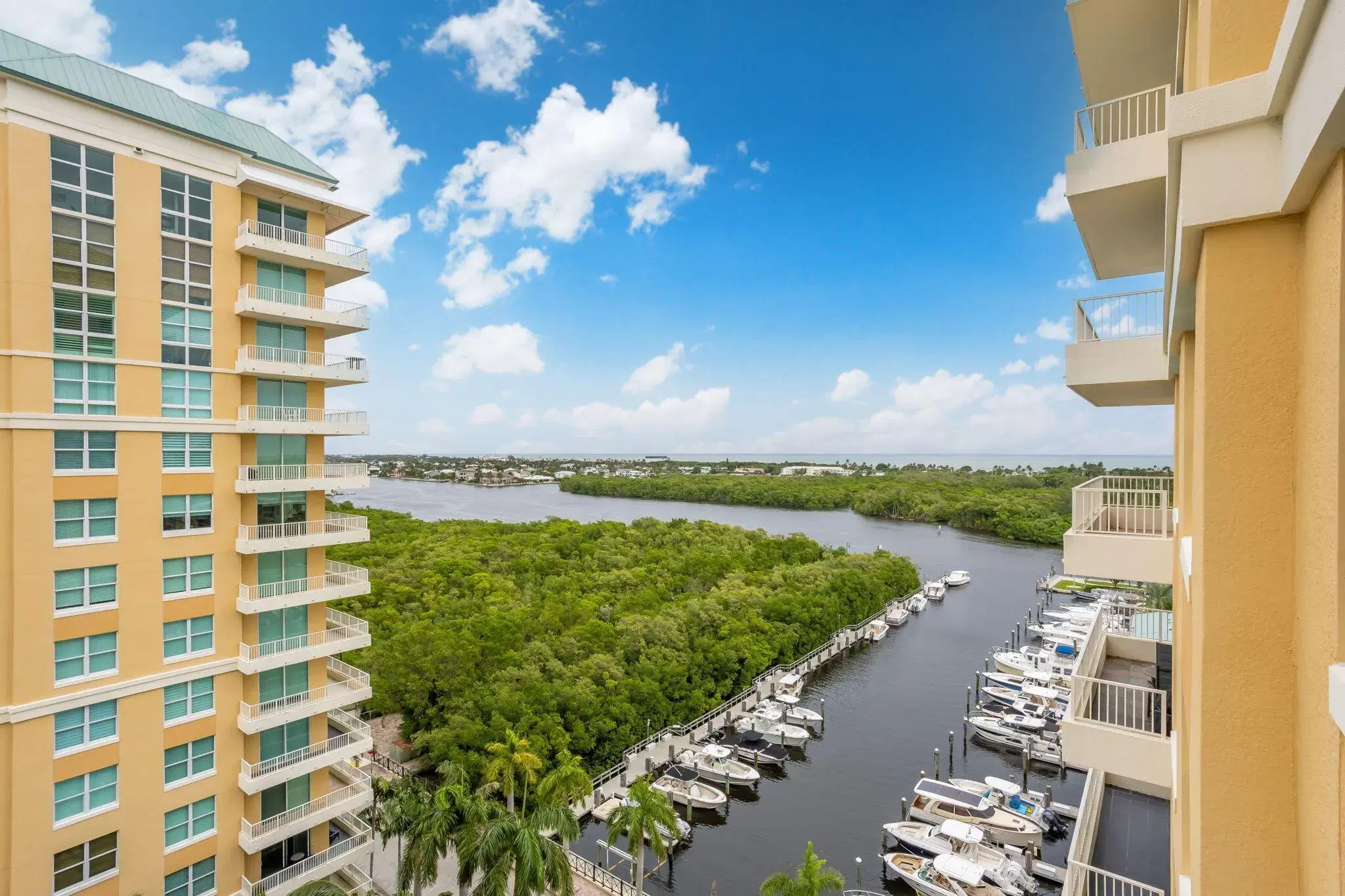 Picture of 625 Casa Loma Boulevard 1103, Boynton Beach, FL 33435