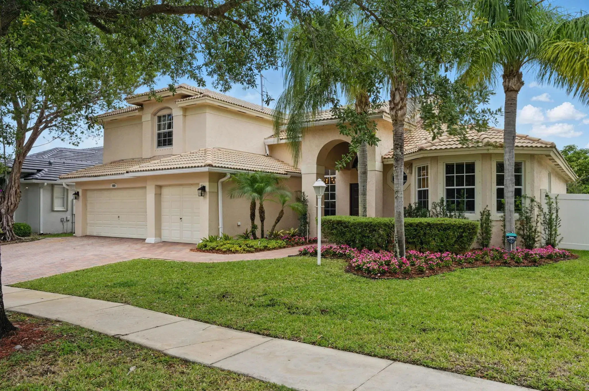Picture of 1859 NW 139Th Avenue, Pembroke Pines, FL 33028