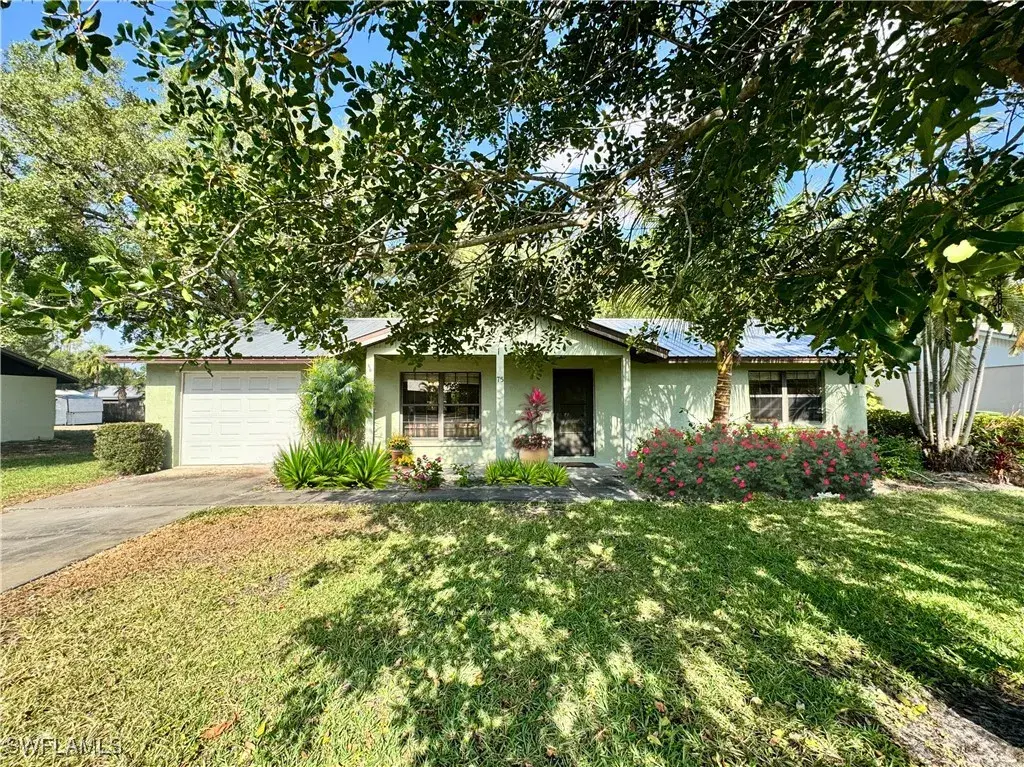 Picture of 75 Hardee St, Labelle, FL 33935
