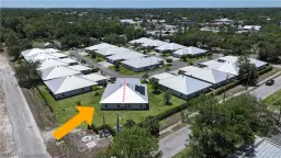 Picture of 168 Village Cir 9, Labelle, FL 33935