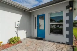 Picture of 168 Village Cir 9, Labelle, FL 33935