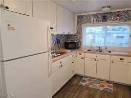 Picture of 21 Diamond Ln D21, Naples, FL 34112