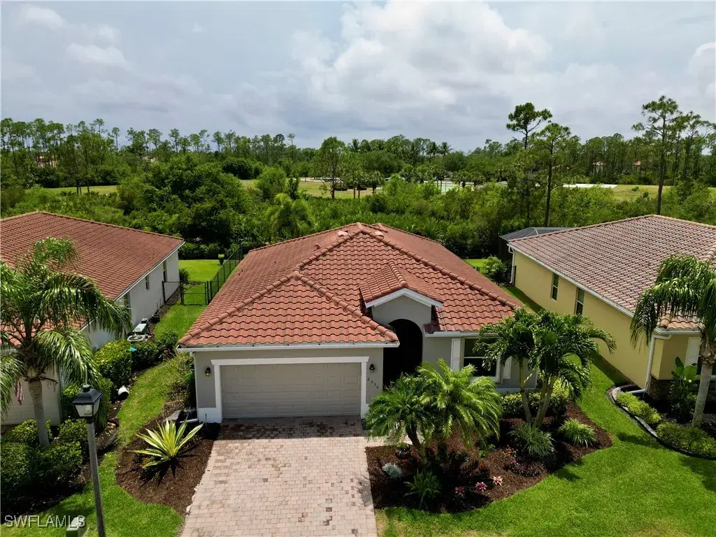 Picture of 2536 Laurentina Ln, Cape Coral, FL 33909