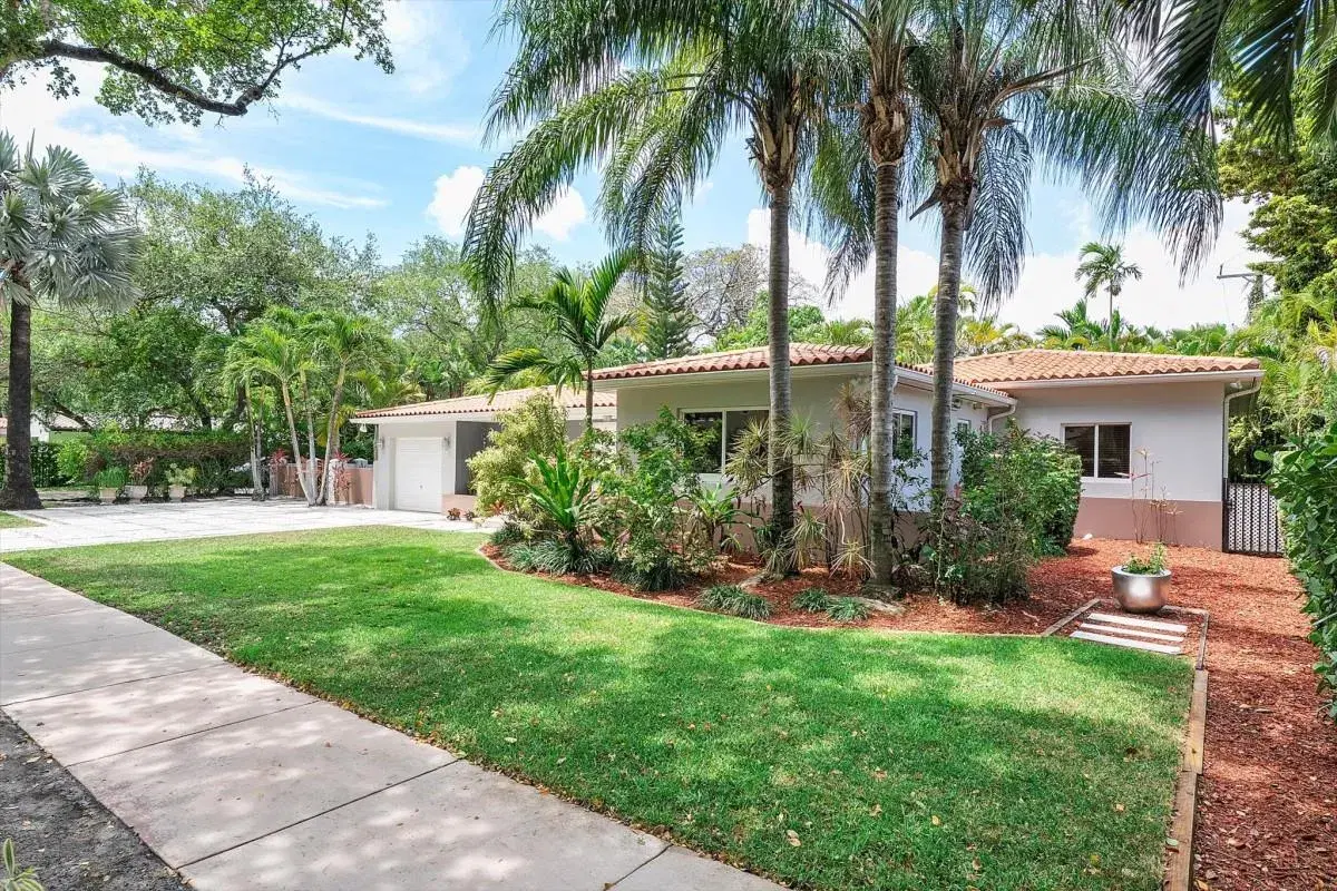 Picture of 911 Mariana Ave, Coral Gables, FL 33134