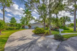 Picture of 4786 Richmond Mews, Haverhill, FL 33415