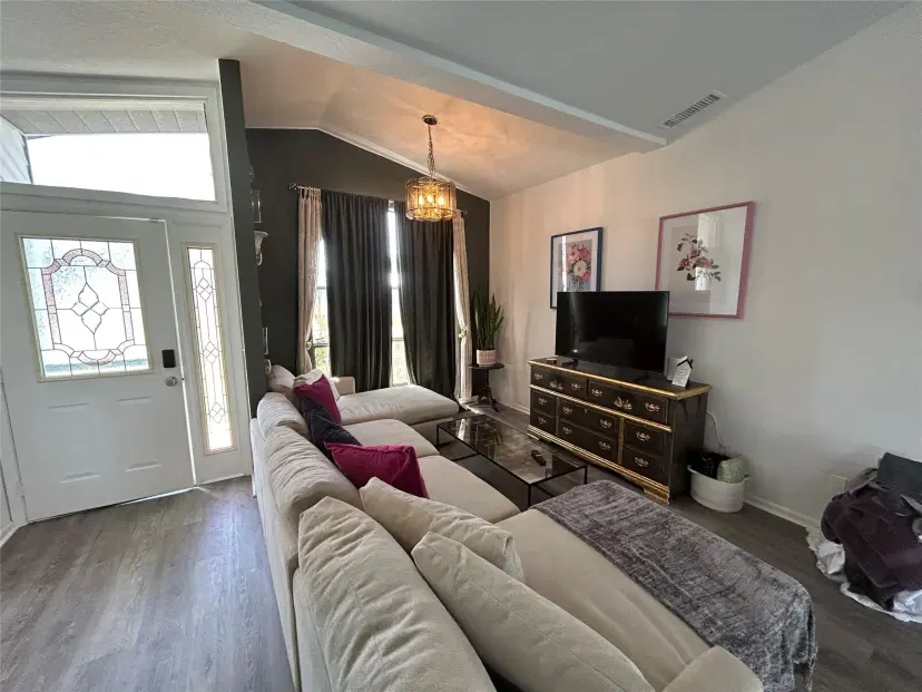 Picture of 409 SW Voltair Terrace, Port St Lucie FL 34984