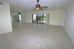 Picture of 7445 Bay Hill Dr 7445, Hialeah, FL 33015