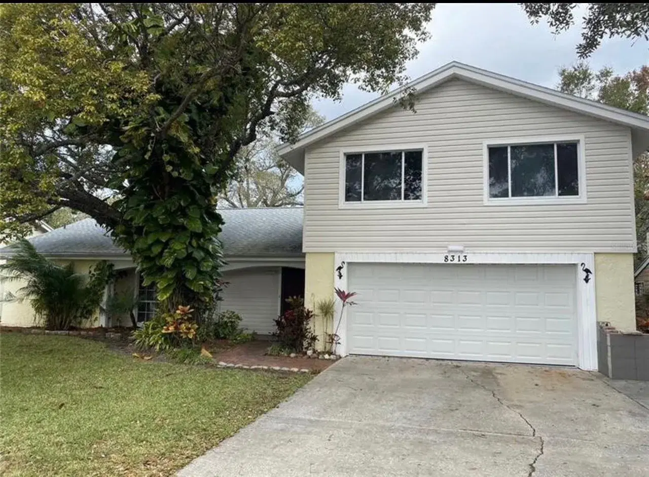 Picture of 8313 Split Rail Ln, Hudson, FL 34748