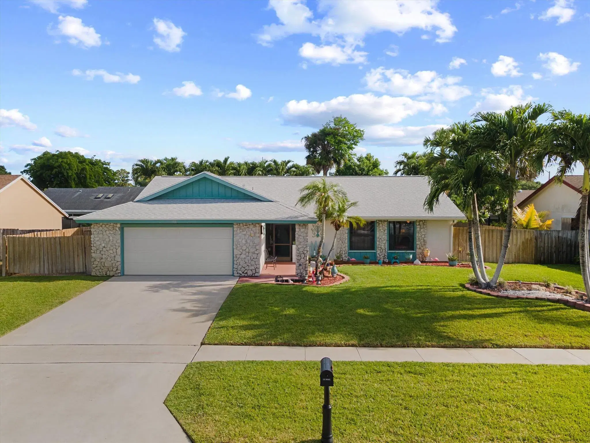 Picture of 141 Roycourt Circle, Royal Palm Beach, FL 33411