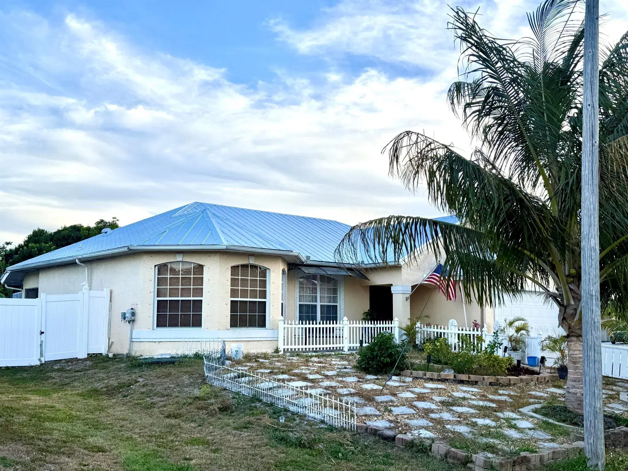 Picture of 126 SW Glenwood Drive, Port St Lucie, FL 34953
