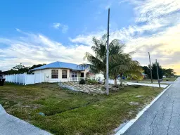 Picture of 126 SW Glenwood Drive, Port St Lucie, FL 34953