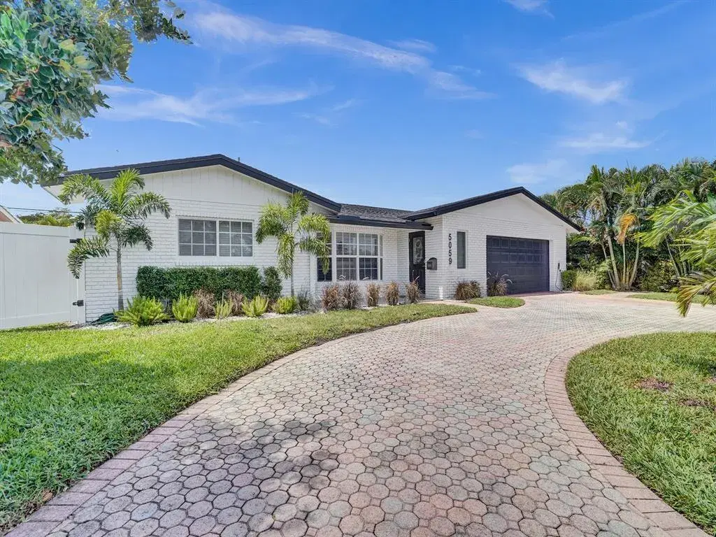 Picture of 5059 NE 15 Avenue, Fort Lauderdale, FL 33334