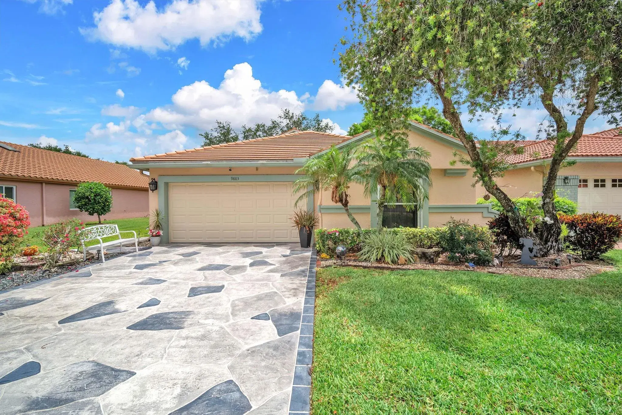 Picture of 9883 Harbour Lake Cir, Boynton Beach, FL 33437