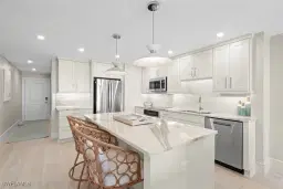 Picture of 1795 Middle Gulf Dr 302, Sanibel, FL 33957