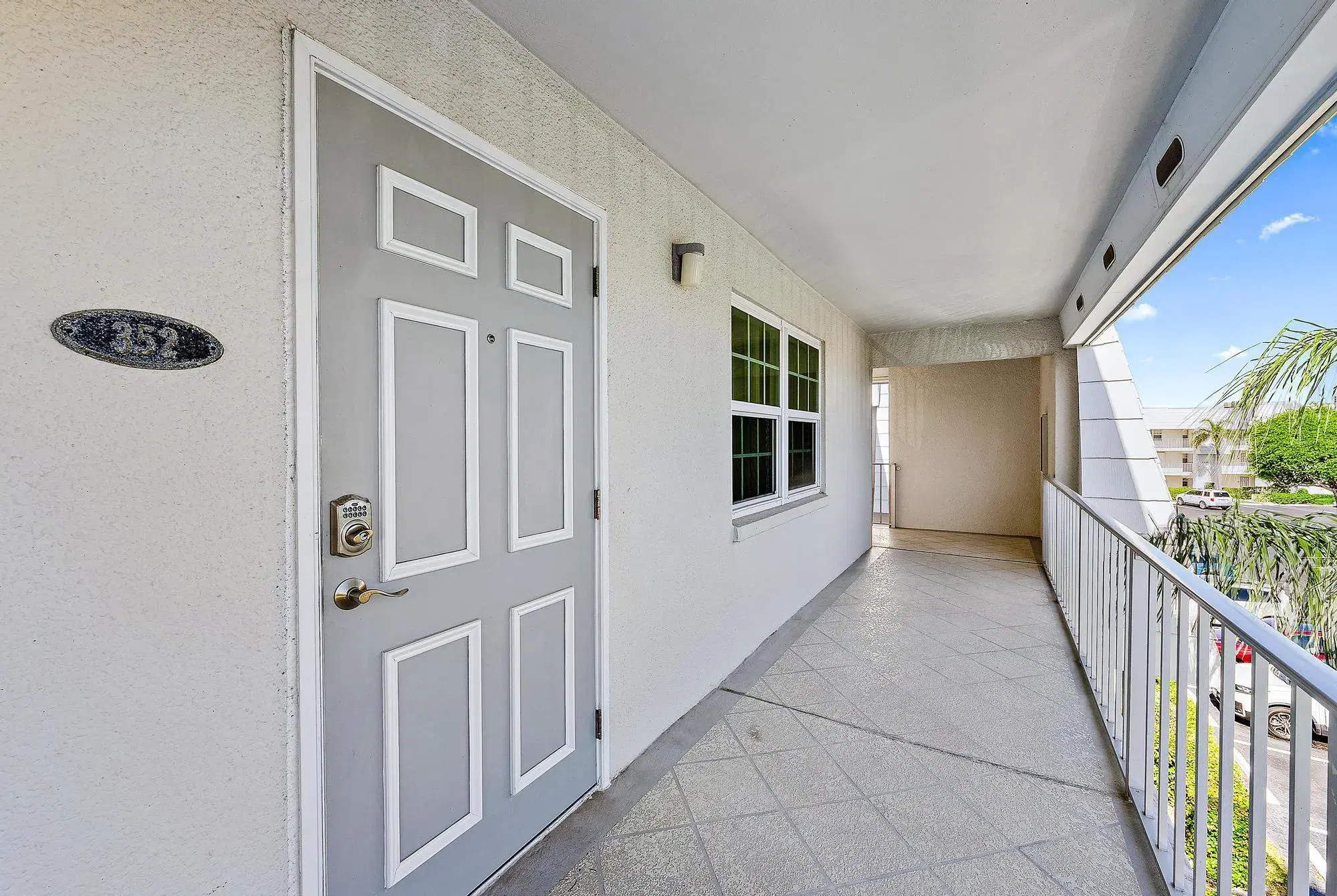 Picture of 1051 Sugar Sands Boulevard 352, Riviera Beach, FL 33404