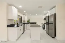 Picture of 2232 Longboat Dr, Naples, FL 34104