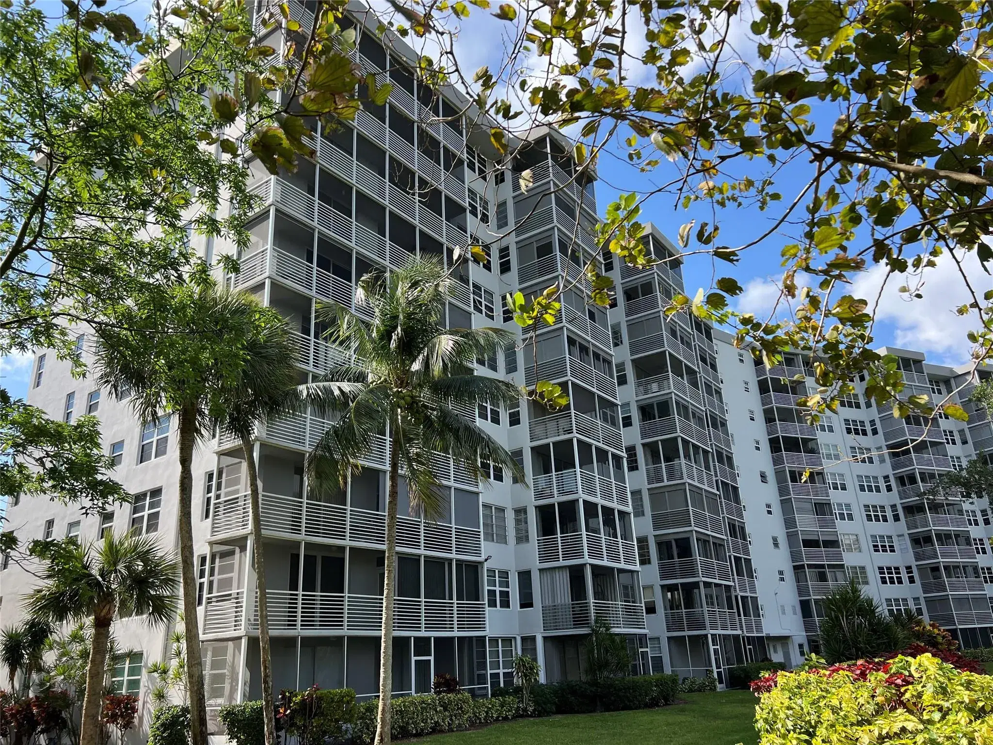 Picture of 625 Oaks Dr 901, Pompano Beach, FL 33069