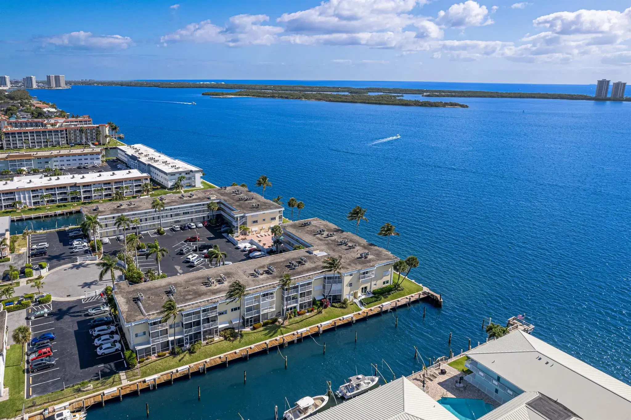 Picture of 111 Doolen Court 208, North Palm Beach, FL 33408