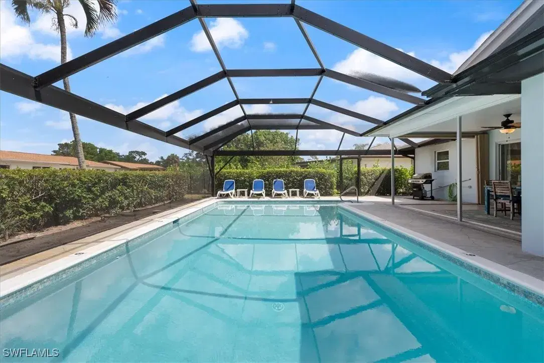 Picture of 903 Roseate Dr, Naples, FL 34104