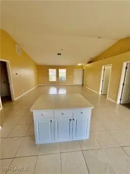Picture of 4000 10Th St Sw, Lehigh Acres, FL 33976