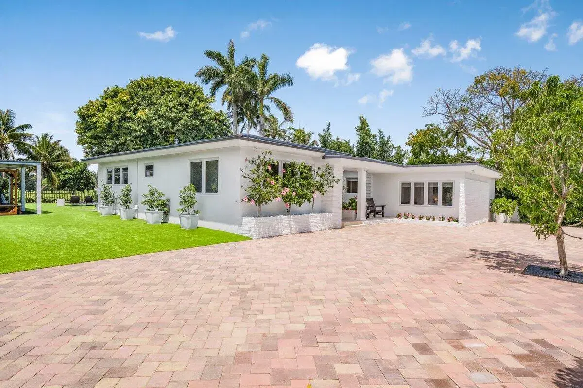 Picture of 6100 La Gorce Drive, Miami Beach, FL 33140