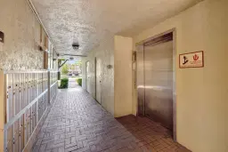 Picture of 3301 NW 47Th Terrace 410, Lauderdale Lakes, FL 33319