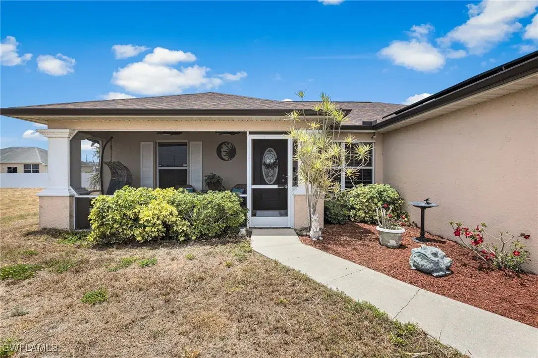 Picture of 2216 NE 3Rd Ave, Cape Coral, FL 33909