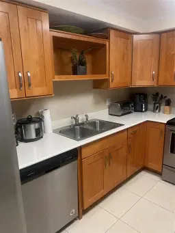 Picture of 4007 N Cypress Dr 102, Pompano Beach, FL 33069