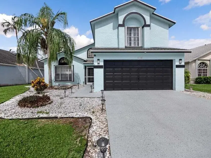 Picture of 126 Hammocks Court, Greenacres, FL 33413